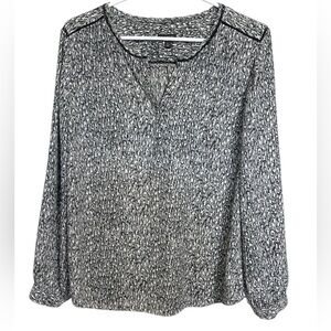 Talbots Opaque Lightweight Long Sleeve Tunic w Front Buttons